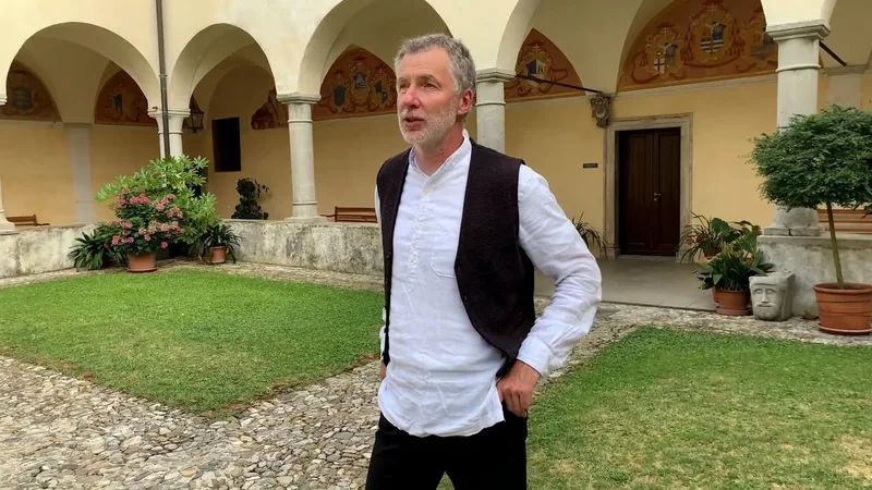 Andrea Mustoni — «Un uomo tra gli orsi»